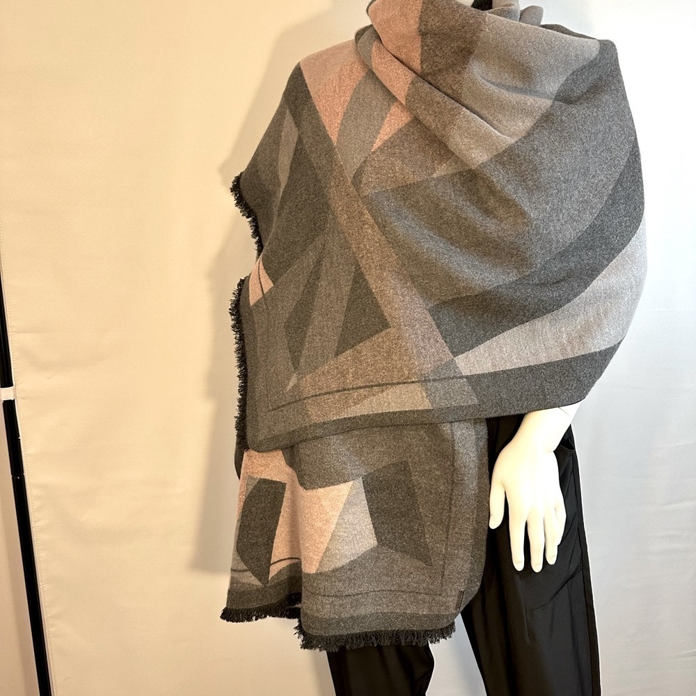 Soia & Kyo Scarf Shawl Plaid Checker Fall Winter Gray Black Pink Soft Cozy - Picture 2 of 12